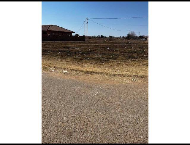 LAND FOR SALE IN MMABATHO 15